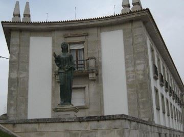 Castelo Branco: Tribunal começa a ouvir presumível autor do homicídio